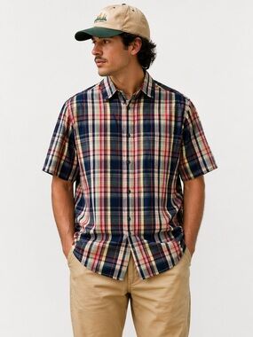 Woolrich Plaid Shirt Mens Medium 100% Cotton Short Sleeve Button Up Madras